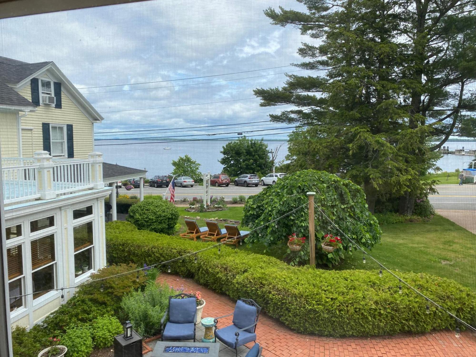 Spouter Inn Bed & Breakfast Lincolnville Exterior foto